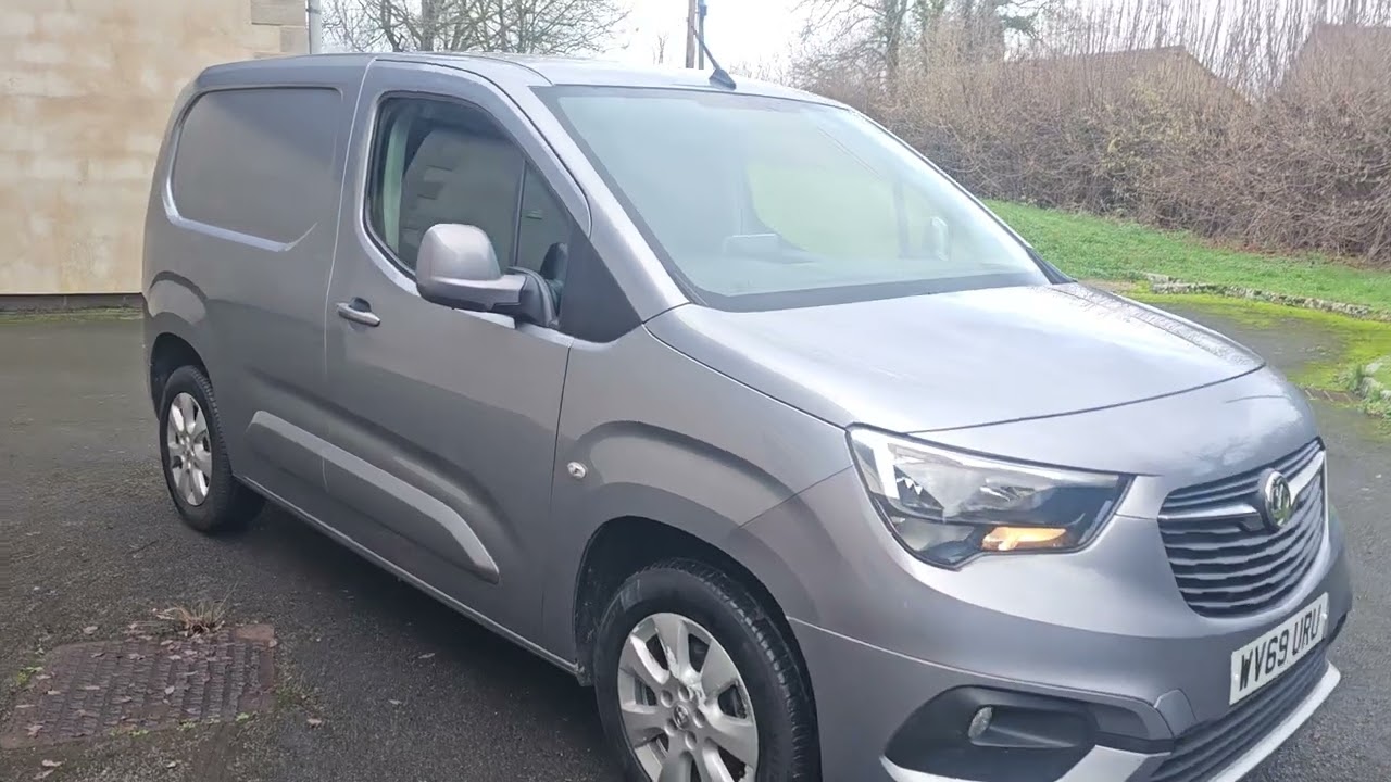 VAUXHALL COMBO 1.5 Combo 2000 LE Nav S/S