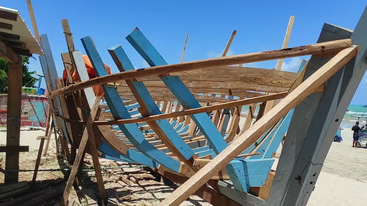 Continua a construção do banco de pesca em Maragogi 