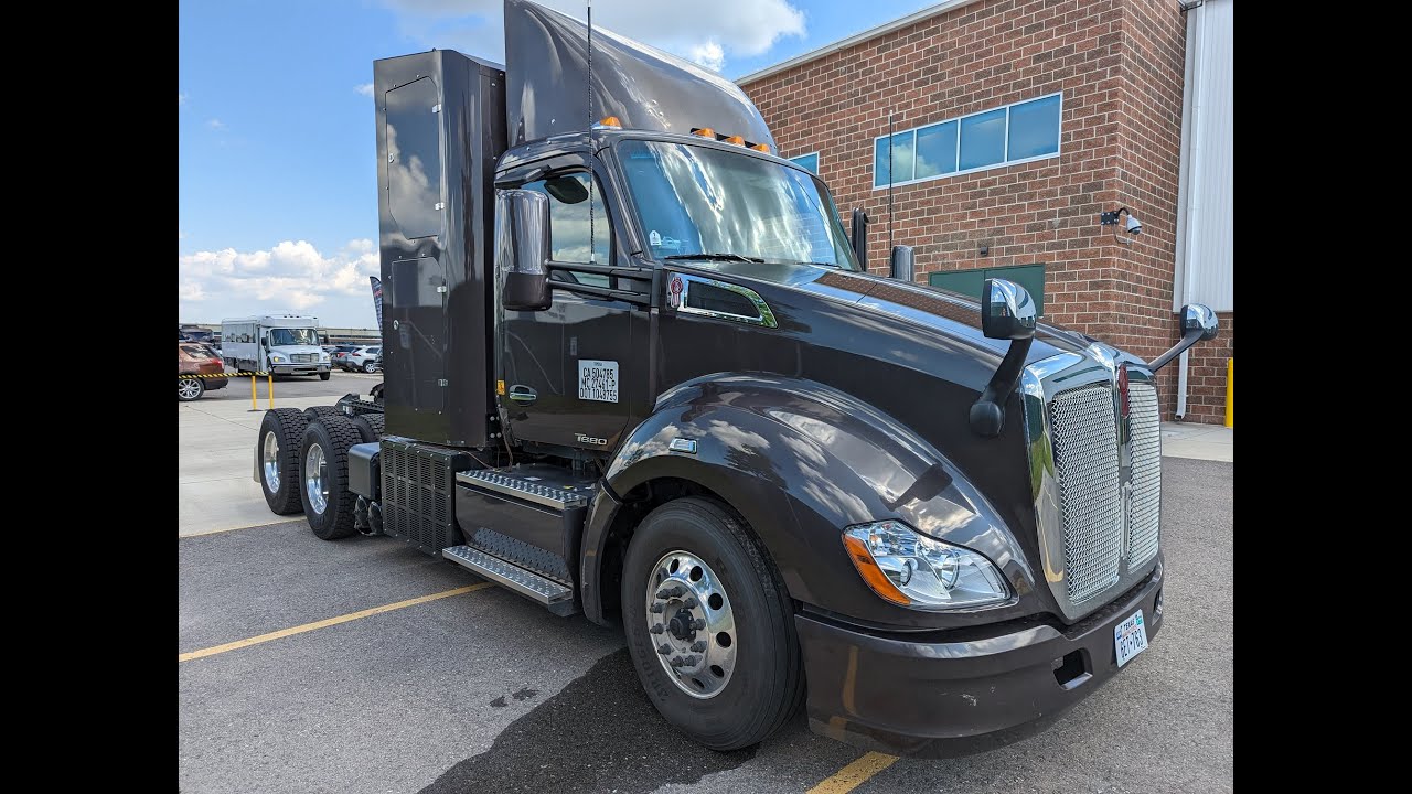 Taking a ride in Toyota's hydrogen fuel cell semi