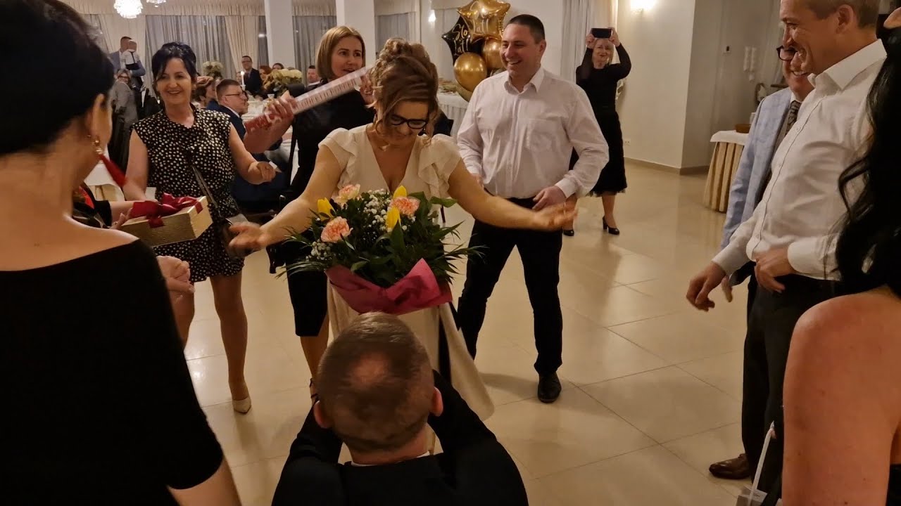 Powitanie Jubilatki przez grono artystów (kolegów i koleżanek) z ZPiT Kielce!