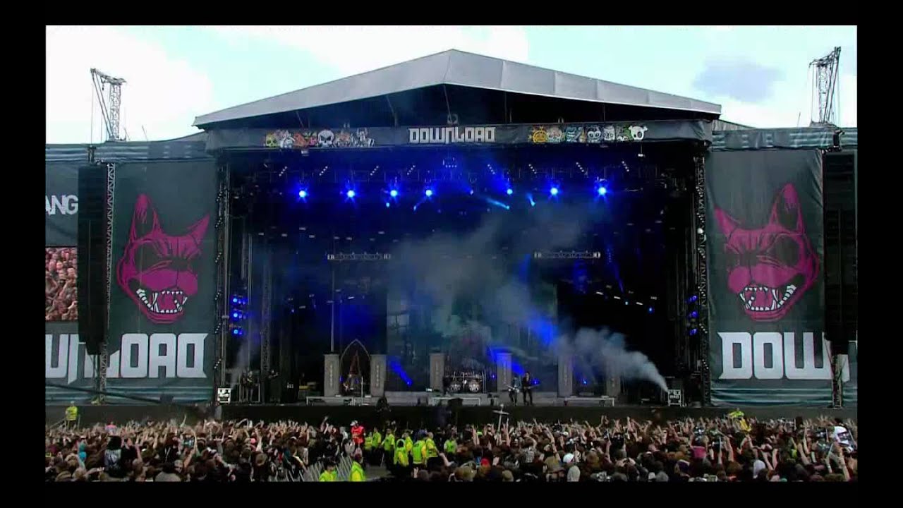 Avenged Sevenfold - Nightmare (Download Fest 2011)