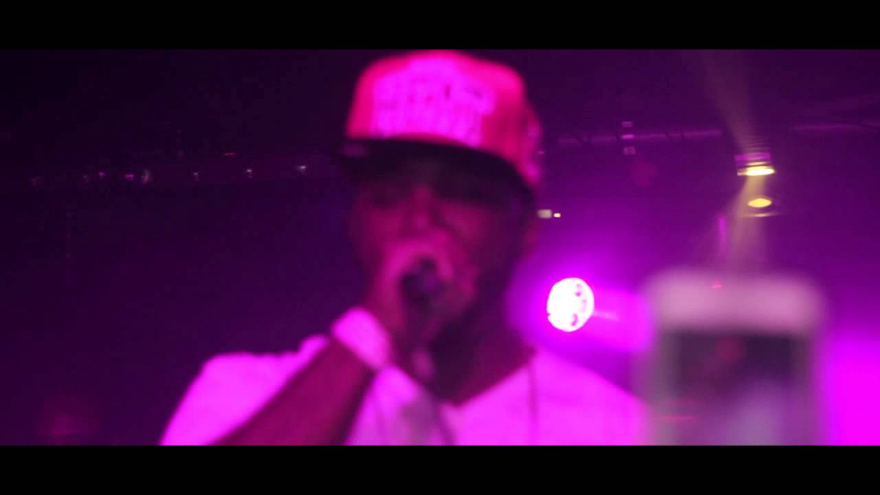 Bugotti Bomb - Shit on the industry. Live in Queen