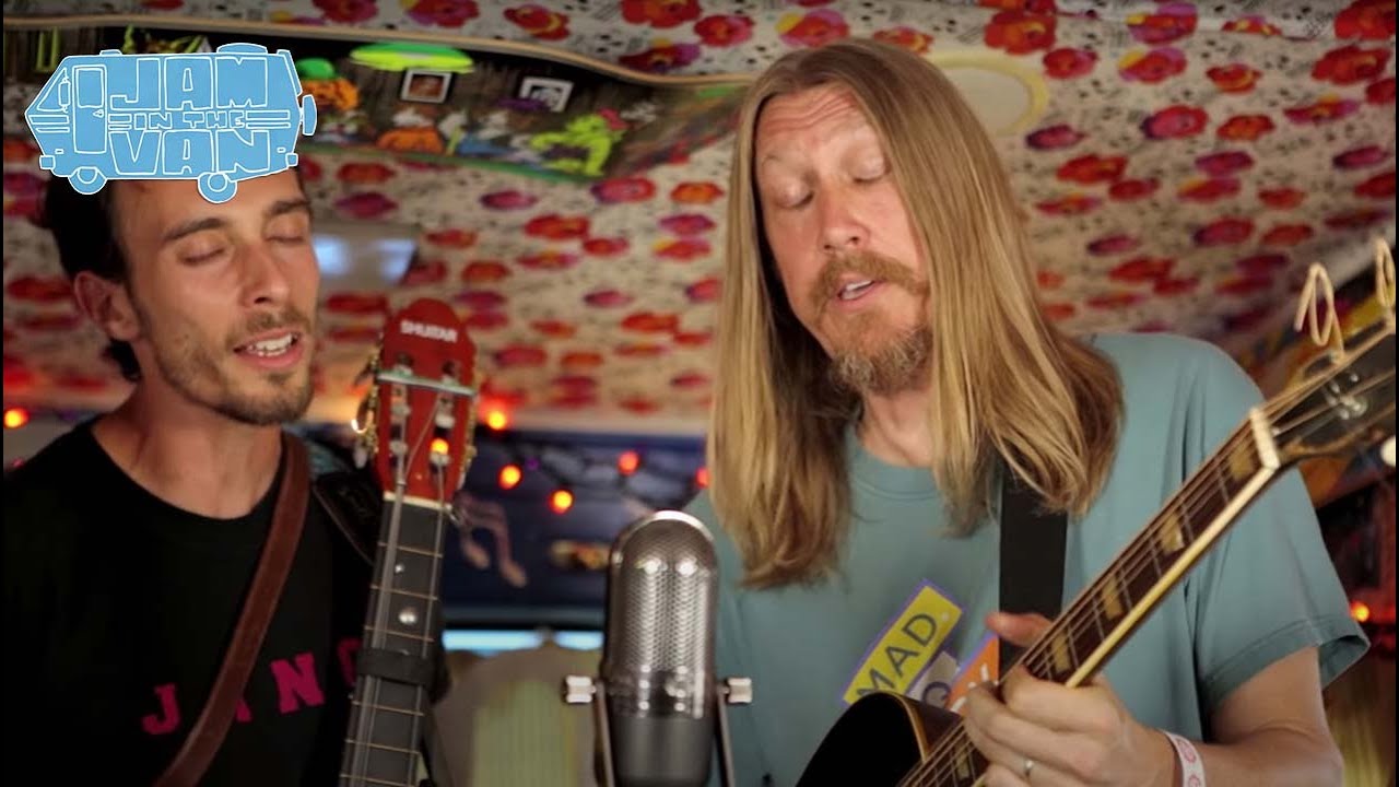 THE WOOD BROTHERS - 