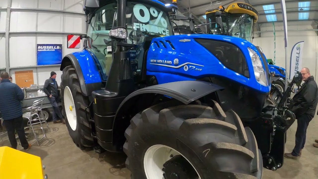 2024 New Holland T7.245 Autocommand 6.7 Litre 6-Cyl Diesel Tractor (225 / 245 HP) Russells MMS 2024