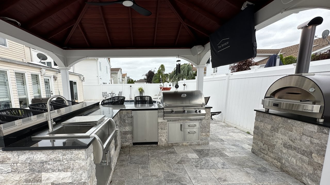 Outdoor Wood-Fired Pizza Oven Fontana Wood and Gas-Fired Pizza Oven Distributors