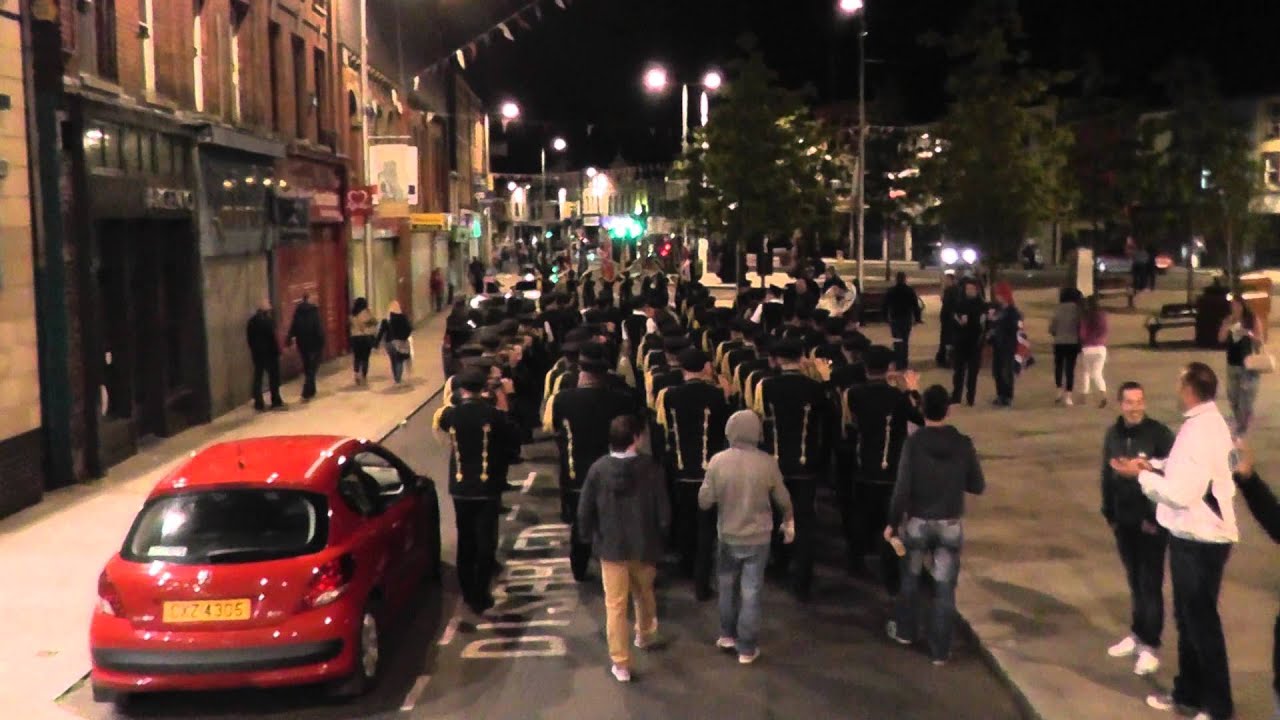 Kilcluney Volunteers FB @ Portadown Defenders FB Parade 2014 2