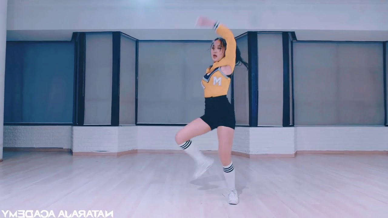 natajara academy / beyonce remix  mirror