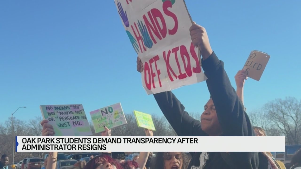 Oak Park students demand transparency after administrator resigns