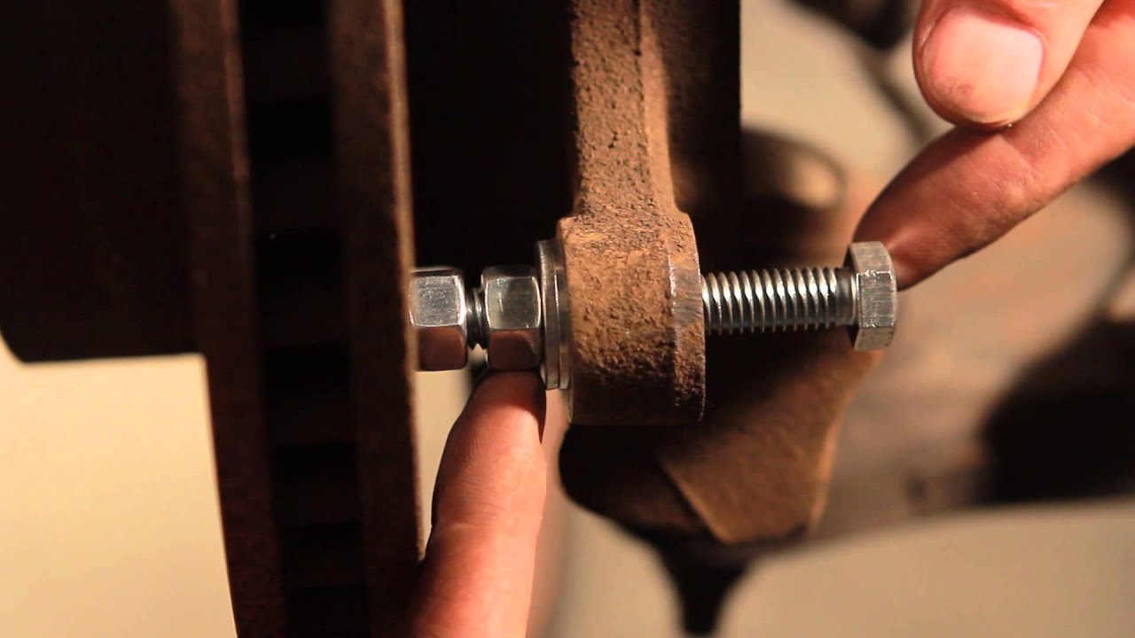 Autofocus - How to remove a rusted stuck brake rotor