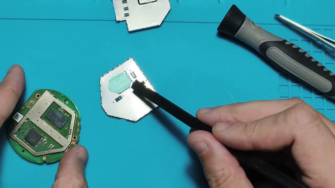 วิธีการเปลี่ยน Thermal Putty (Silicone) ของ Google Chromecast Gen 2