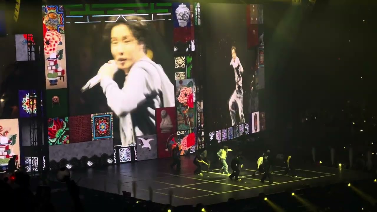 Mic Drop And Silver Spoon | J-Hope World Tour Chicago 2025