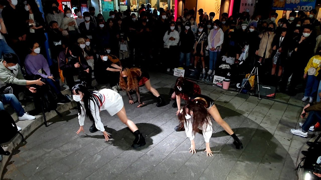 LADY B. HONGDAE STREET AMAZING ATTRACTIVE BUSKING SKETCH.