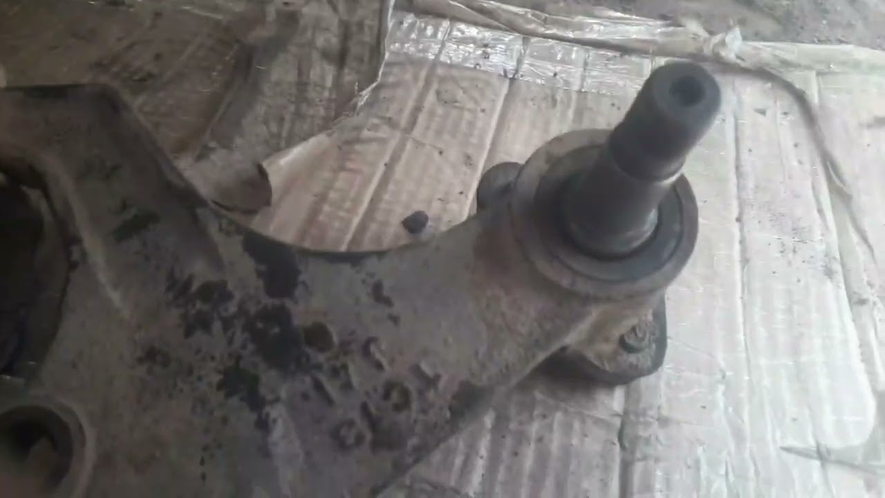 Mahindra Maximo steering over play