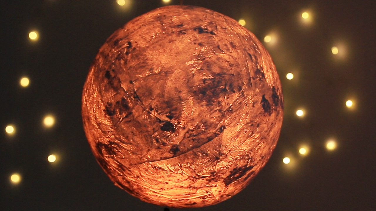 Papier Mach&eacute; Moon Lamp