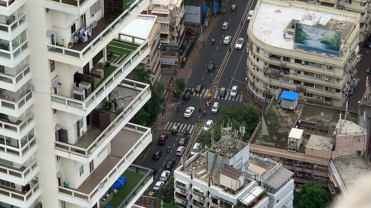 Pedder Road Traffic Discipline from Lodha Altamount