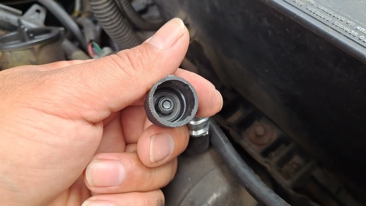 como encontrar fugas en el sistema de A/C de tu carro