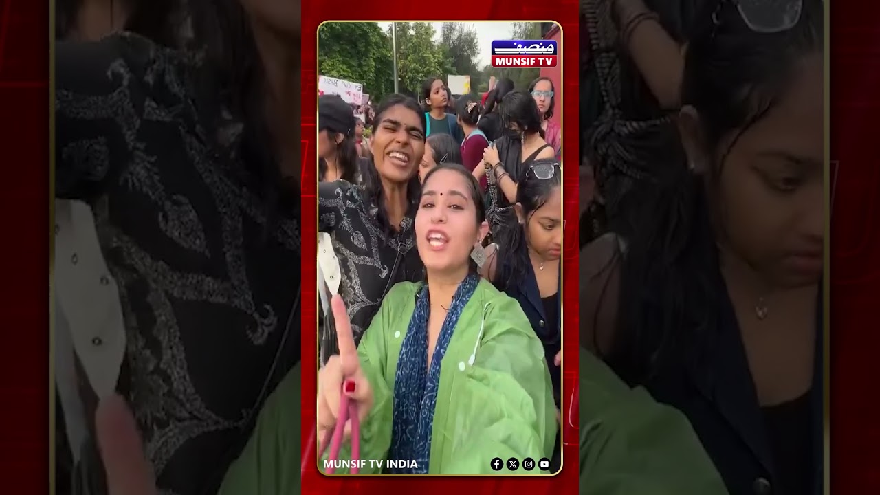 Delhi University Students Protest for Women&rsquo;s Safety and Freedom
