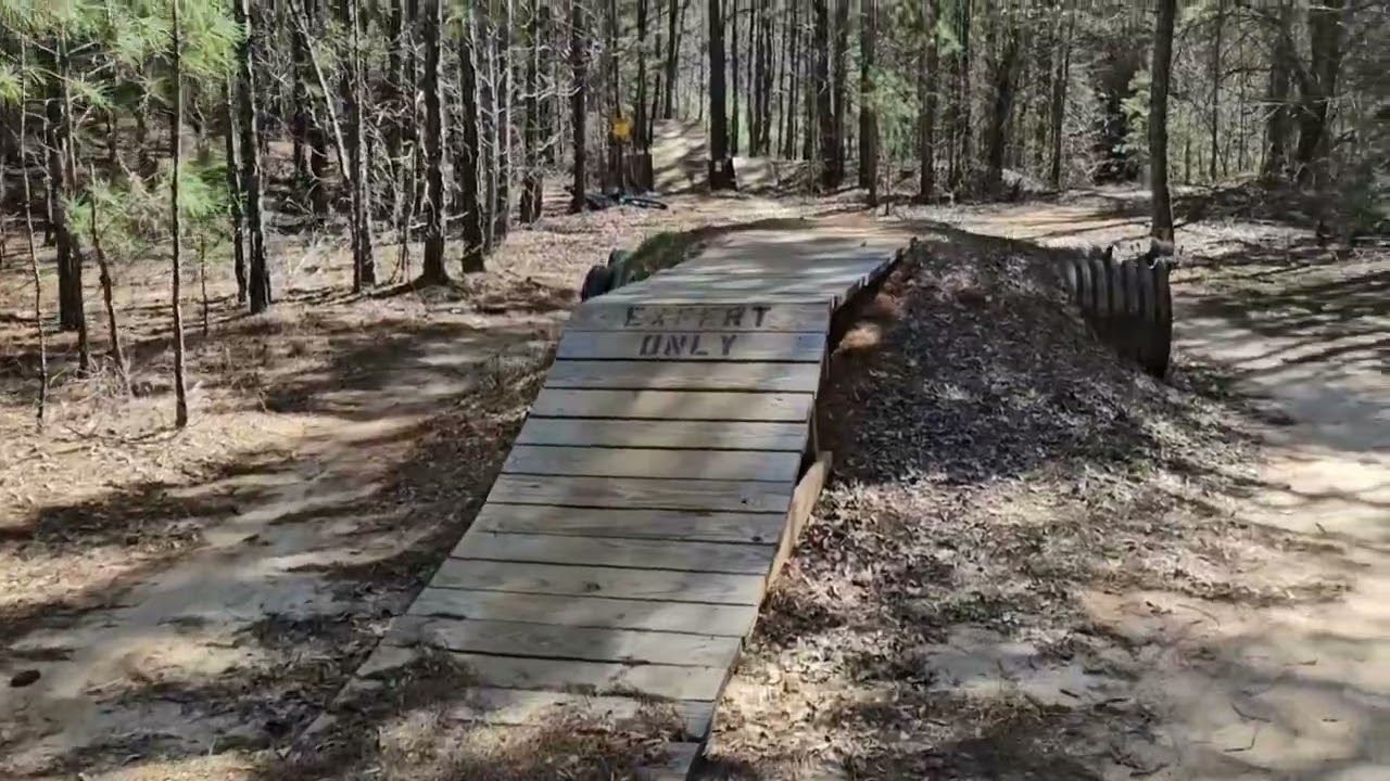 *jump skills required* , Faulkner Park.  trail highlight Dr. Feel-good. #mtb #ytindustries