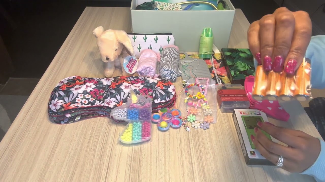 Operation Christmas Child: Girl 10-14