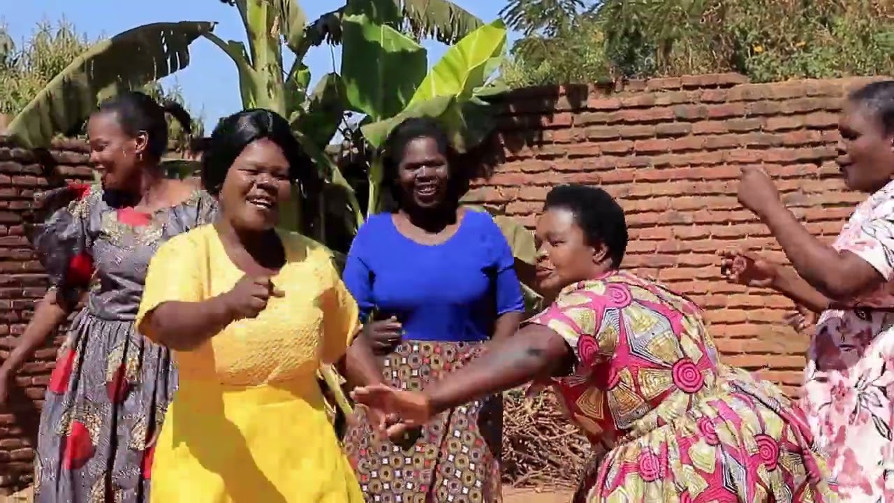 Akulu Ampingo _ Nankhali Madalitso Women's Choir