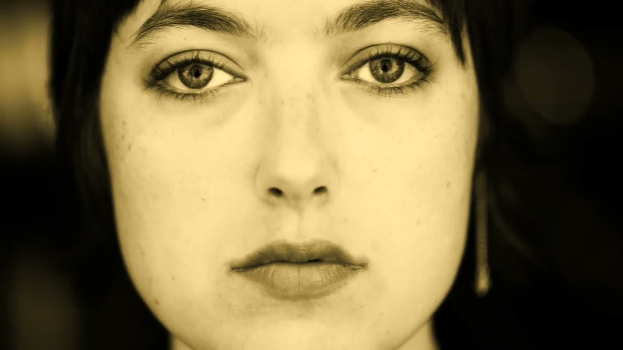 Romany + David Gilmour - Between Two Points (Life Blood Mix) - A Myleslandia Sound + Vision Mix!