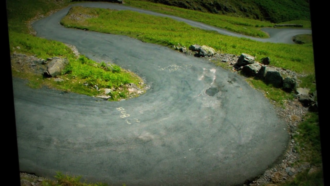 Everday Superbikes vs Hardknott Pass