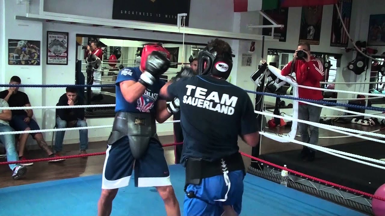 Sparring Nebil Krissi & Anthony Yigit. 29 nov 2014.