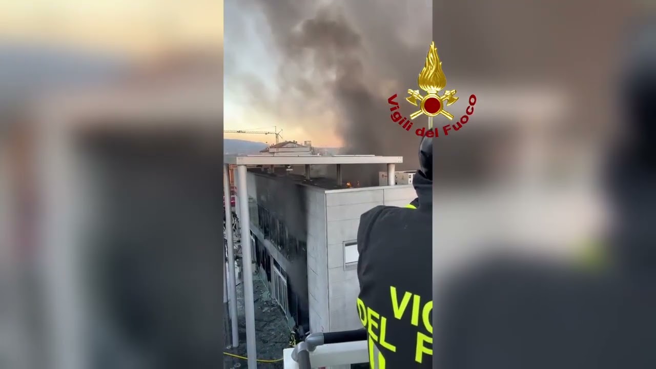 Incendio alla Munari Giocattoli di Thiene, sotto controllo: area posta sotto sequestro