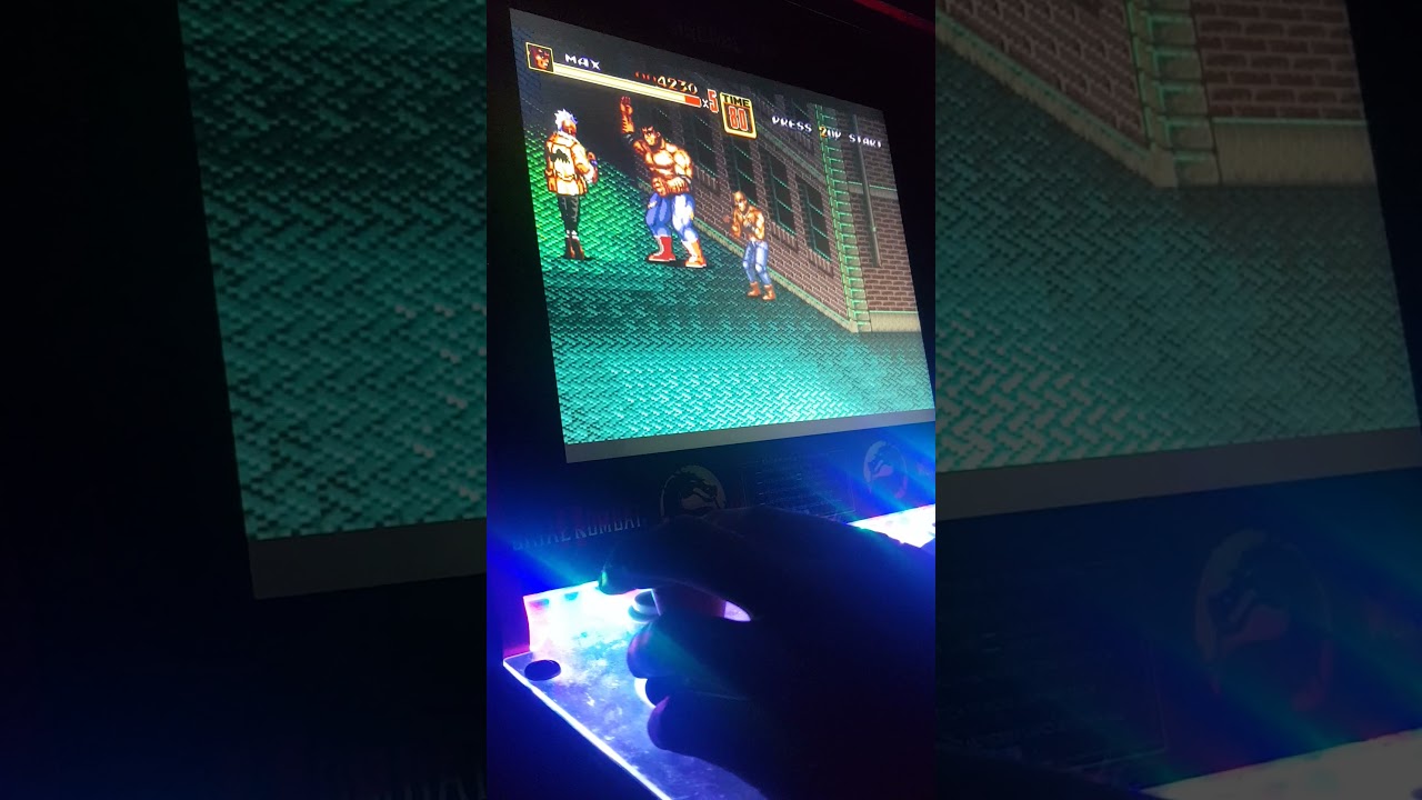 playing STREETS OF RAGE 2 on raspberry pi 4b in arcade 1up (LED , STEREO mod).