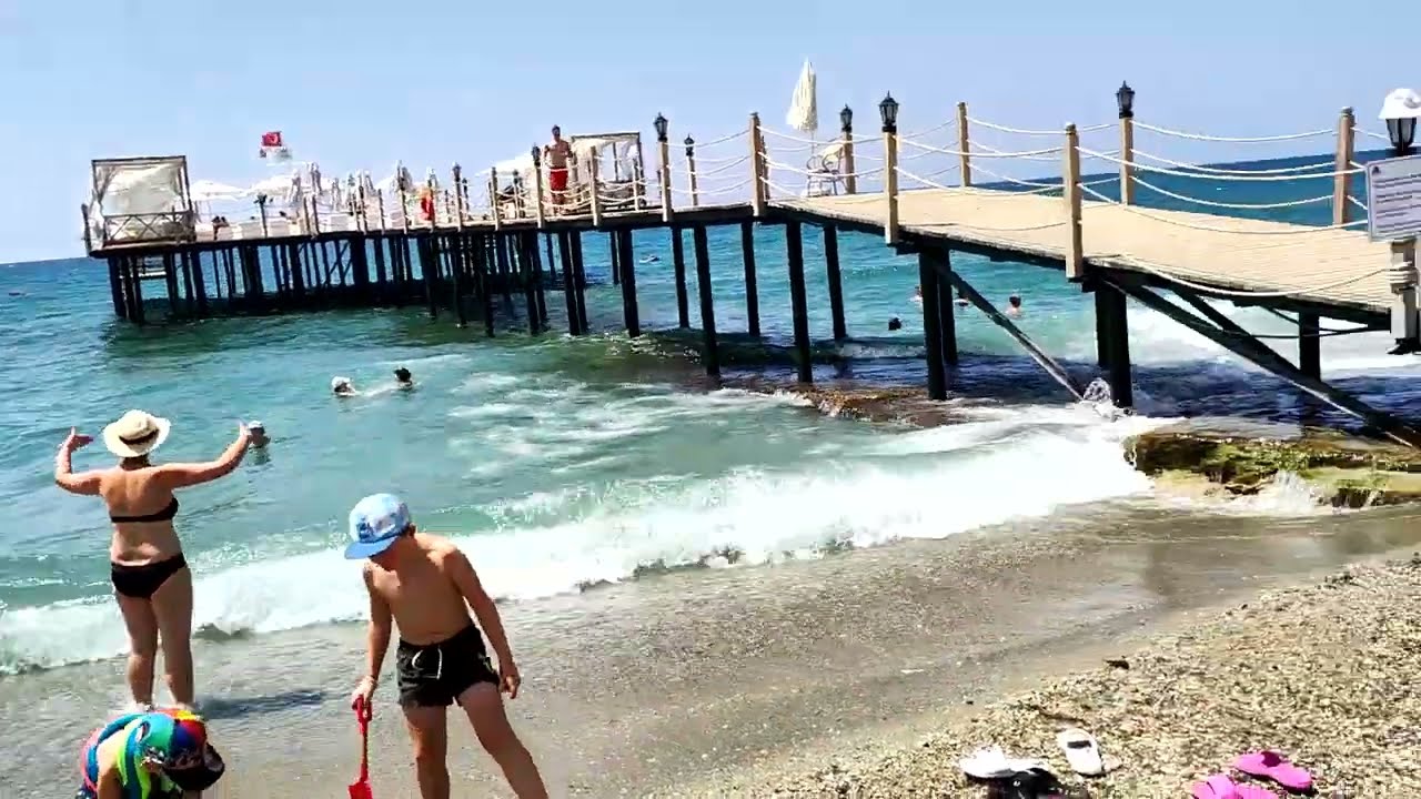MC Arancia Resort 5* Konaklı July Overview of the beaches  on the left Обзор  соседних пляжей слева