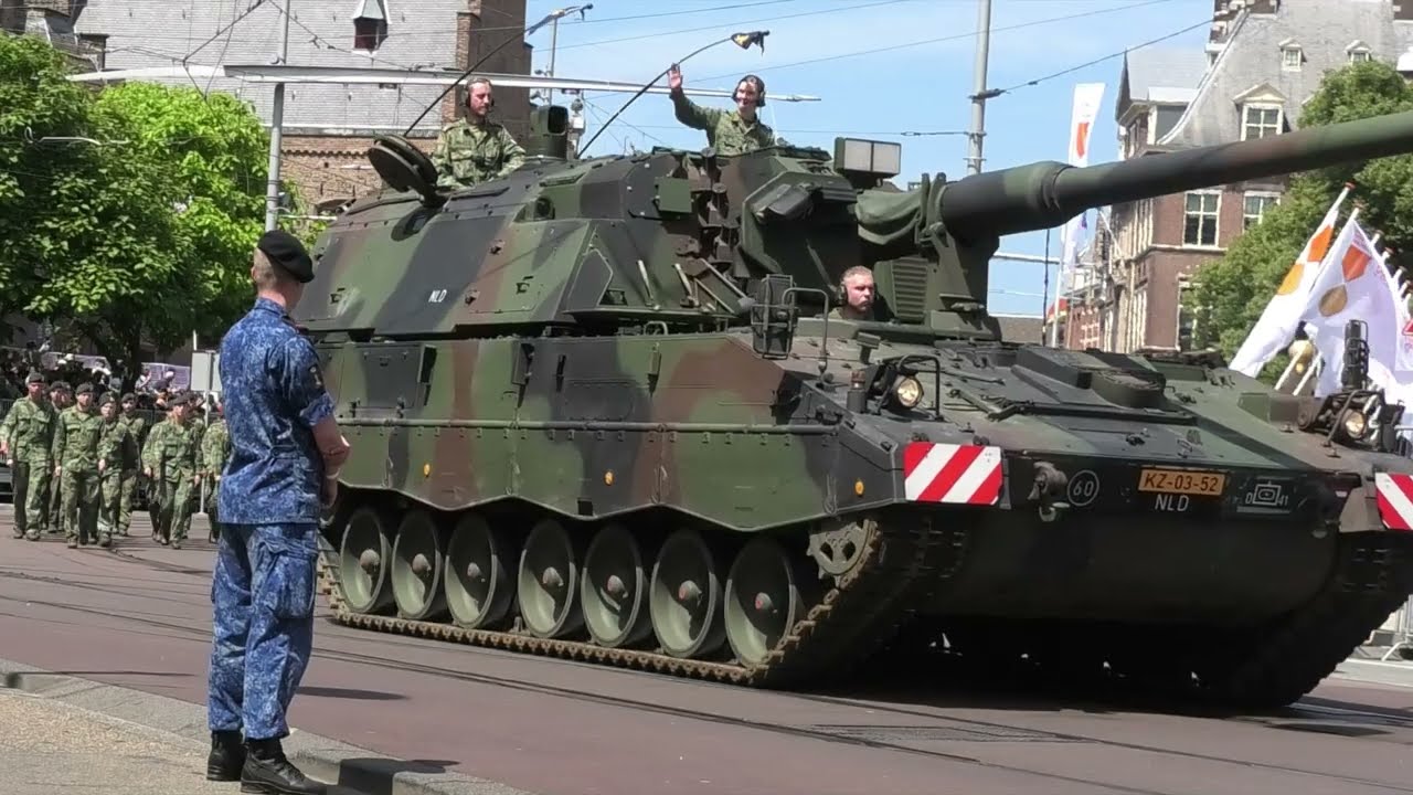 VETERANENDAG 2024  DEFILE   den HAAG impressie geheel Defilé