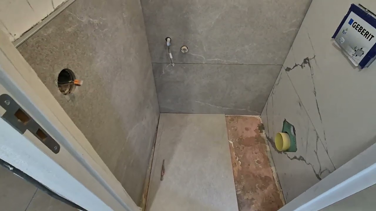 Tegels in het toilet N87, 15.02.26