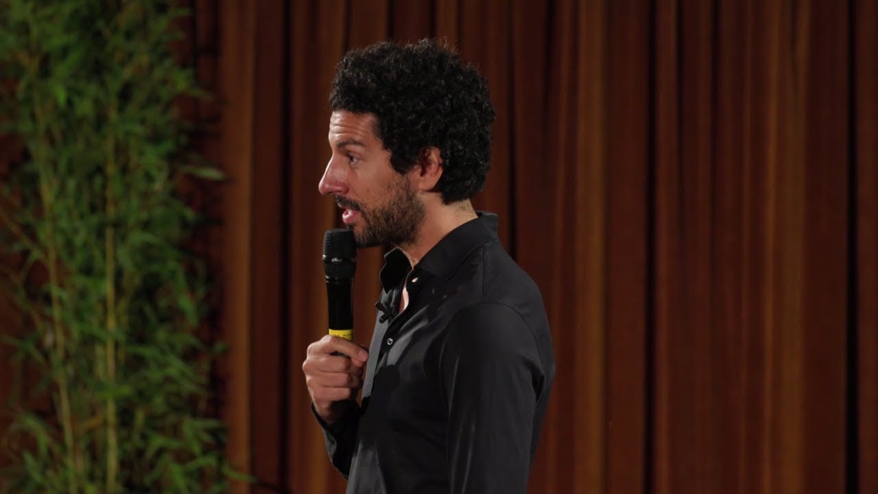 Et si on avait rien à perdre ? | Jonathan Anguelov | TEDxPanthéonSorbonne
