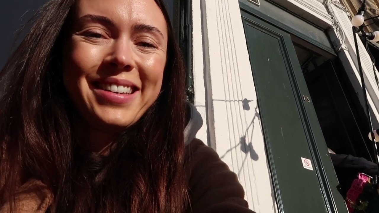 vlog | gift guide/favourites & a walk around Bath
