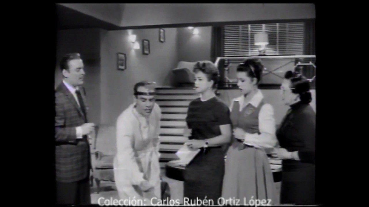 Dormitorio para Se&ntilde;oritas-Escena pel&iacute;cula con Mapita Cortes y Manuel 