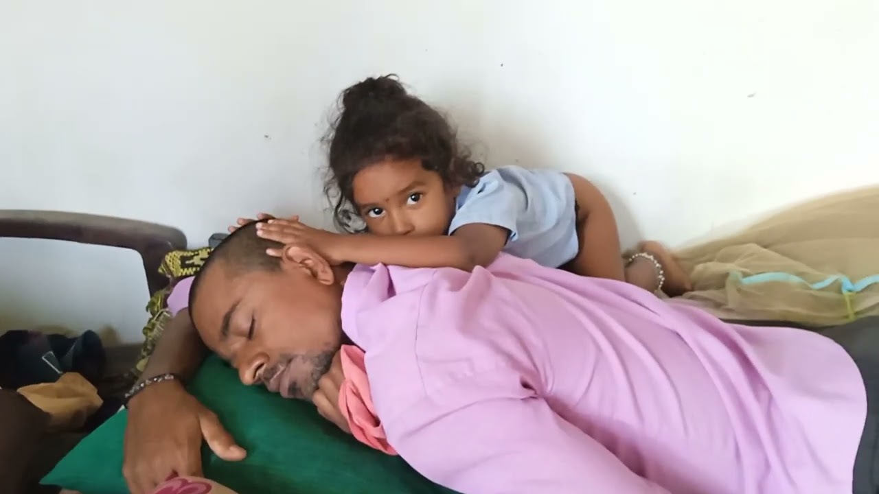 enna eyes da ithu...en anbu Magan sanabhhimanyu