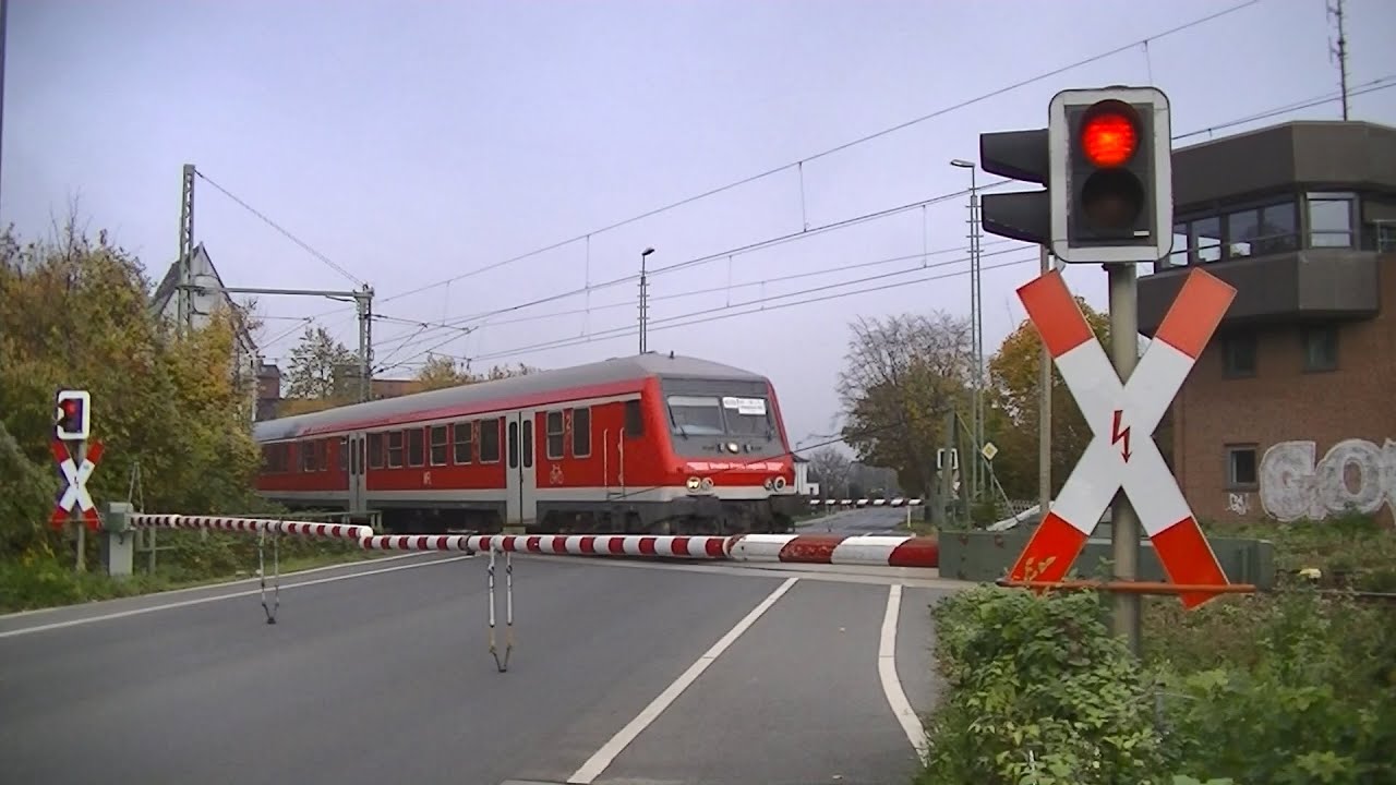 Spoorwegovergang Harsum (D) // Railroad crossing // Bahnübergang