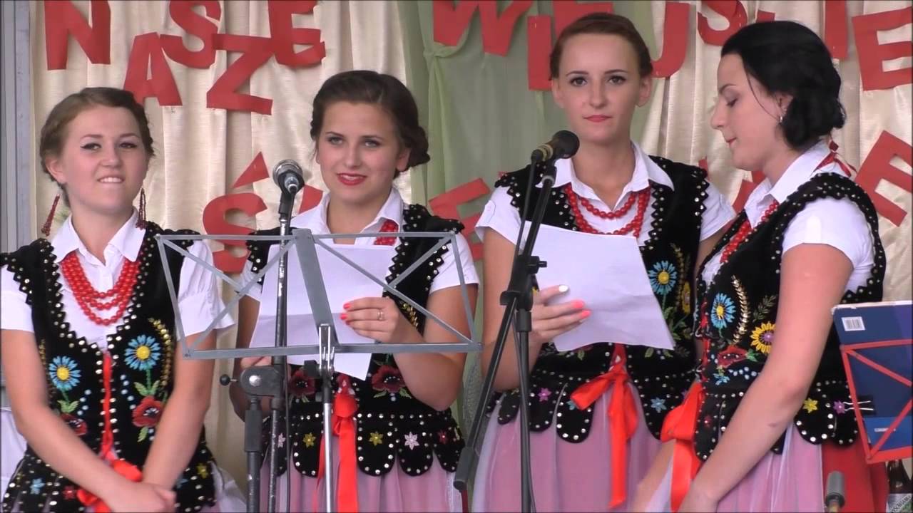 Wicie wieńców Chłopice 2015