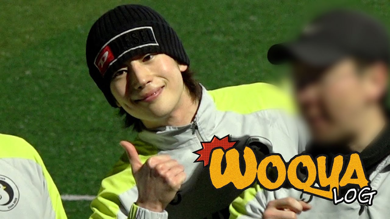 (SUB) [WOOYA LOG] 꽁꽁 얼어붙은 잔디밭 위로 우야가 뛰어다닙니다. | To play soccer⚽️