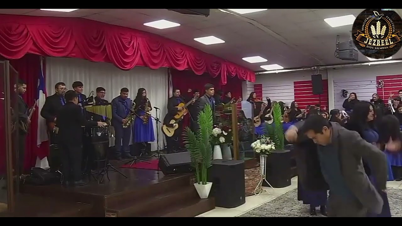 Medley Orando provocas milagros - Coro Jezreel 