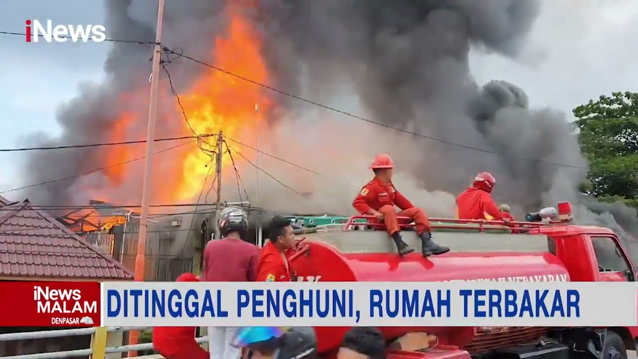 Ramai Ditonton Warga, Petugas Damkar Kesulitan Padamkan Api Kebakaran 6 Rumah 