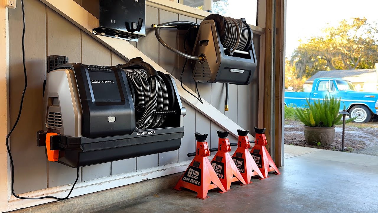 SHOP VAC | GiraffeTools - Grandstorm Retractable Vacuum Cleaner| Black Friday Sale