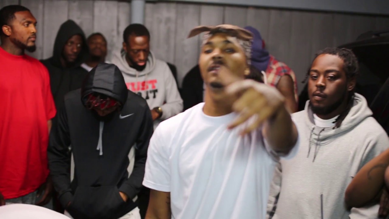 YoungFidge what we on ft zogg/ Banging or what..