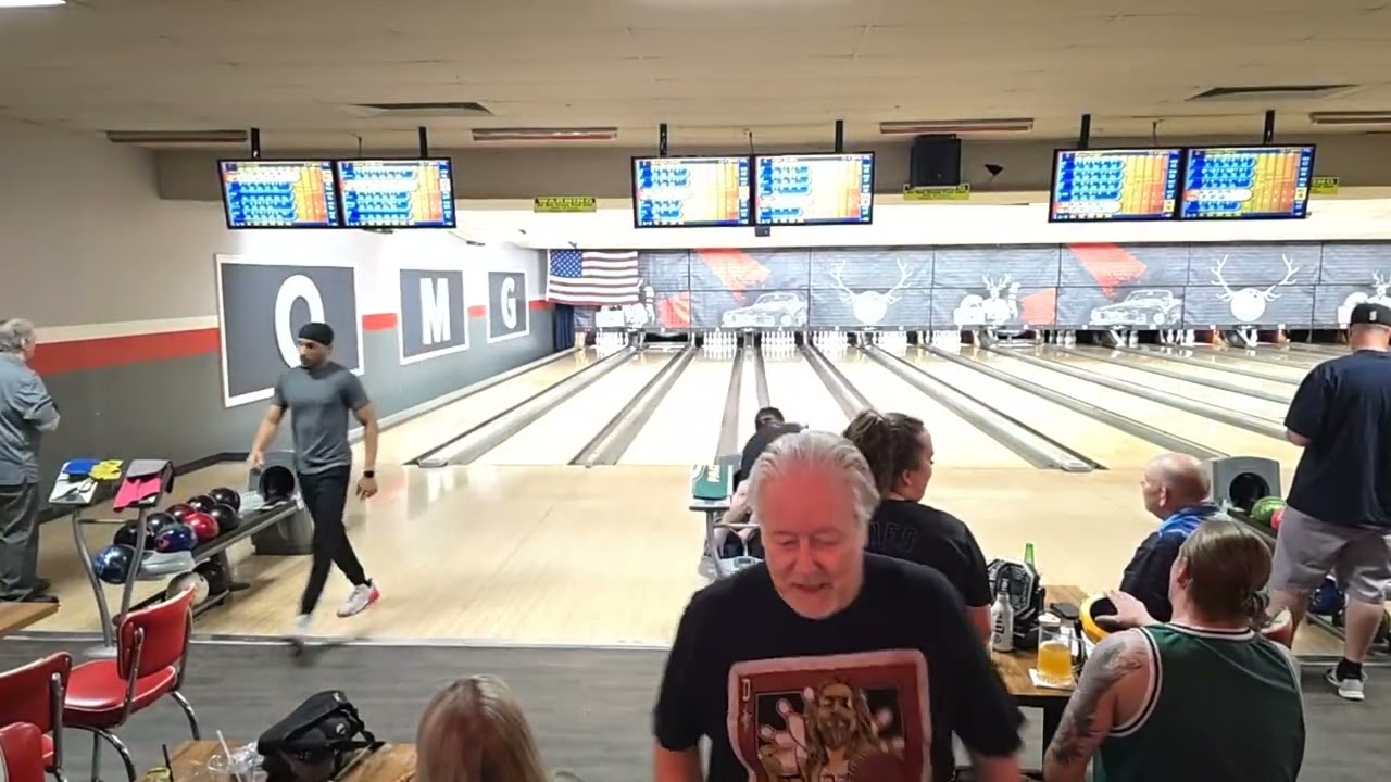 Highlight 2:35:11 - 2:40:11 from Tuesday Crazy 8's DILLIGAF vs Top Notch SW #bowling