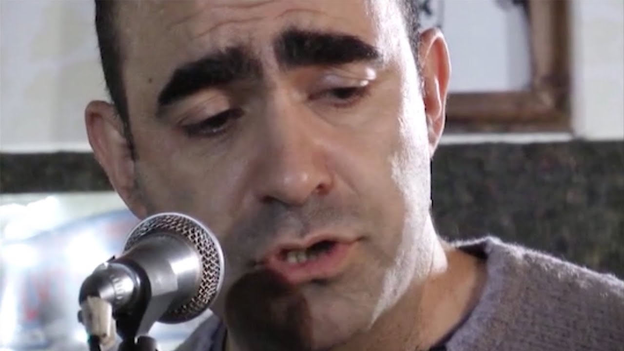 Nanni Svampa & Elio delle Storie Tese - La Busa Noeuva