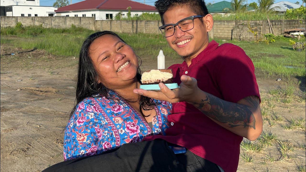 ERNESTO’S BDAY VLOGGIE 🎂🥳🎉🎁🎈🎊 // Buiten de Stad ☀️🌊👙⛱️🏝️ // DATE 🥩🍰🍹🥰