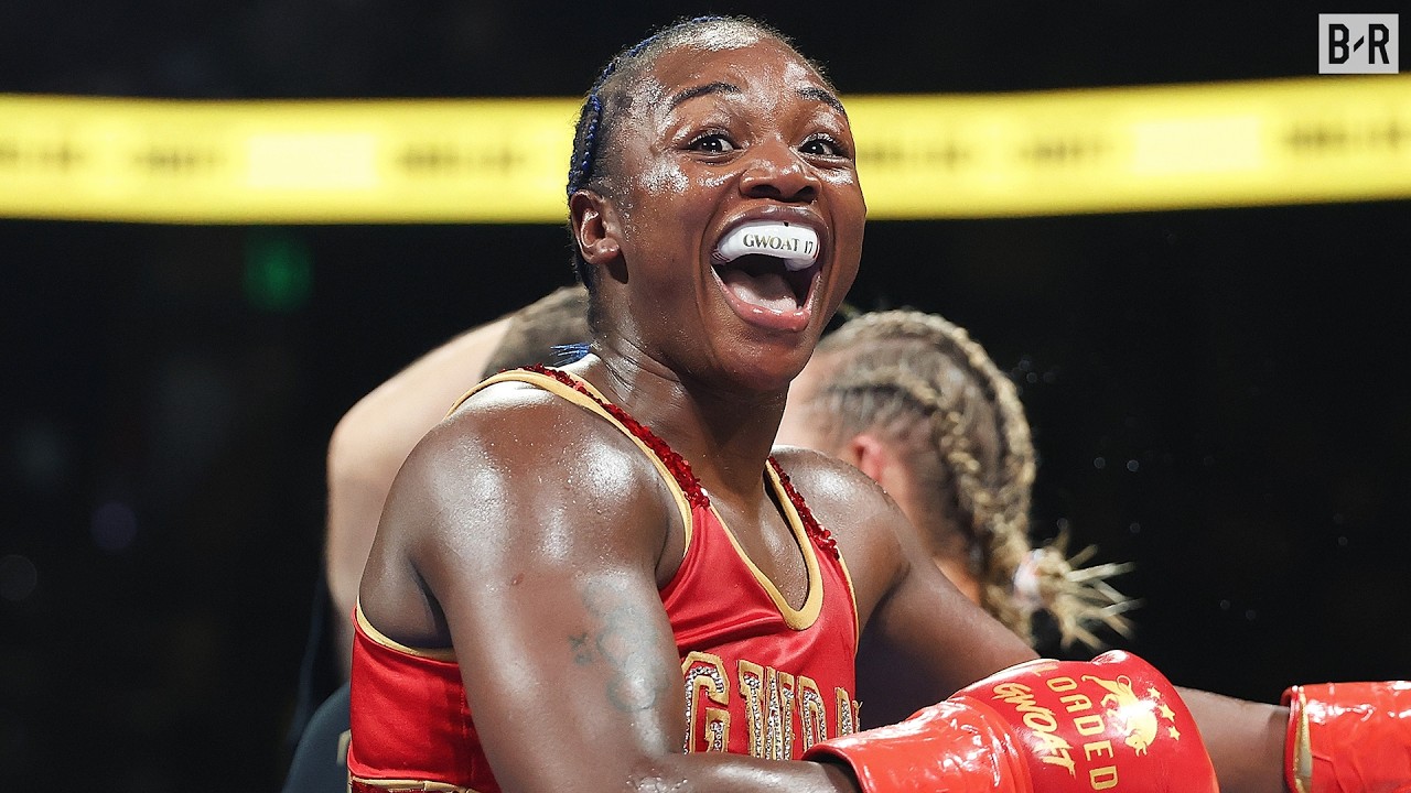 Claressa Shields Makes Kaye Scott's Corner Throw in the Towel