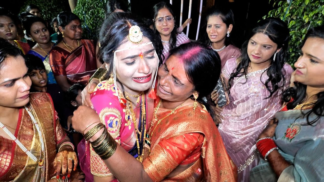 😭न रडता हा व्हिडिओ तुम्ही पाहूच शकणार नाही 😭🥹😢 #bidaivideo #bidai #baba #love #marathibidaivideo