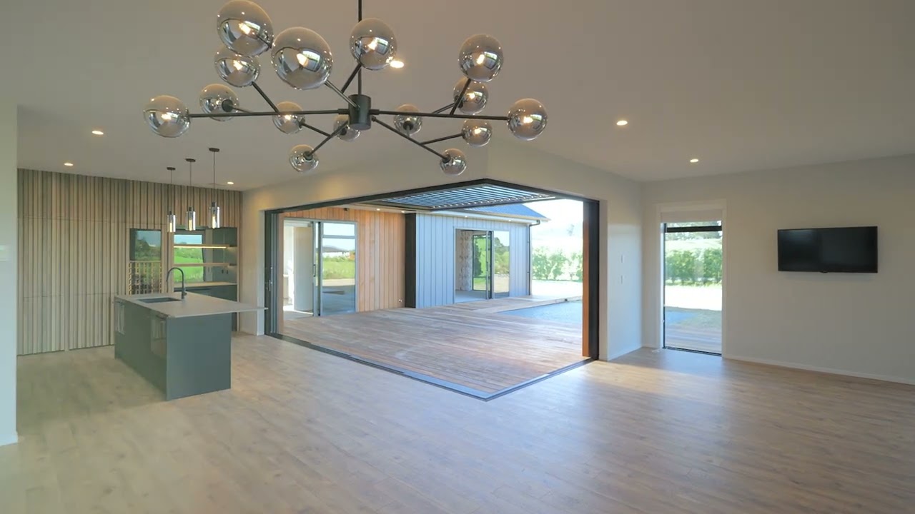 Large modern Te Kauwhata home