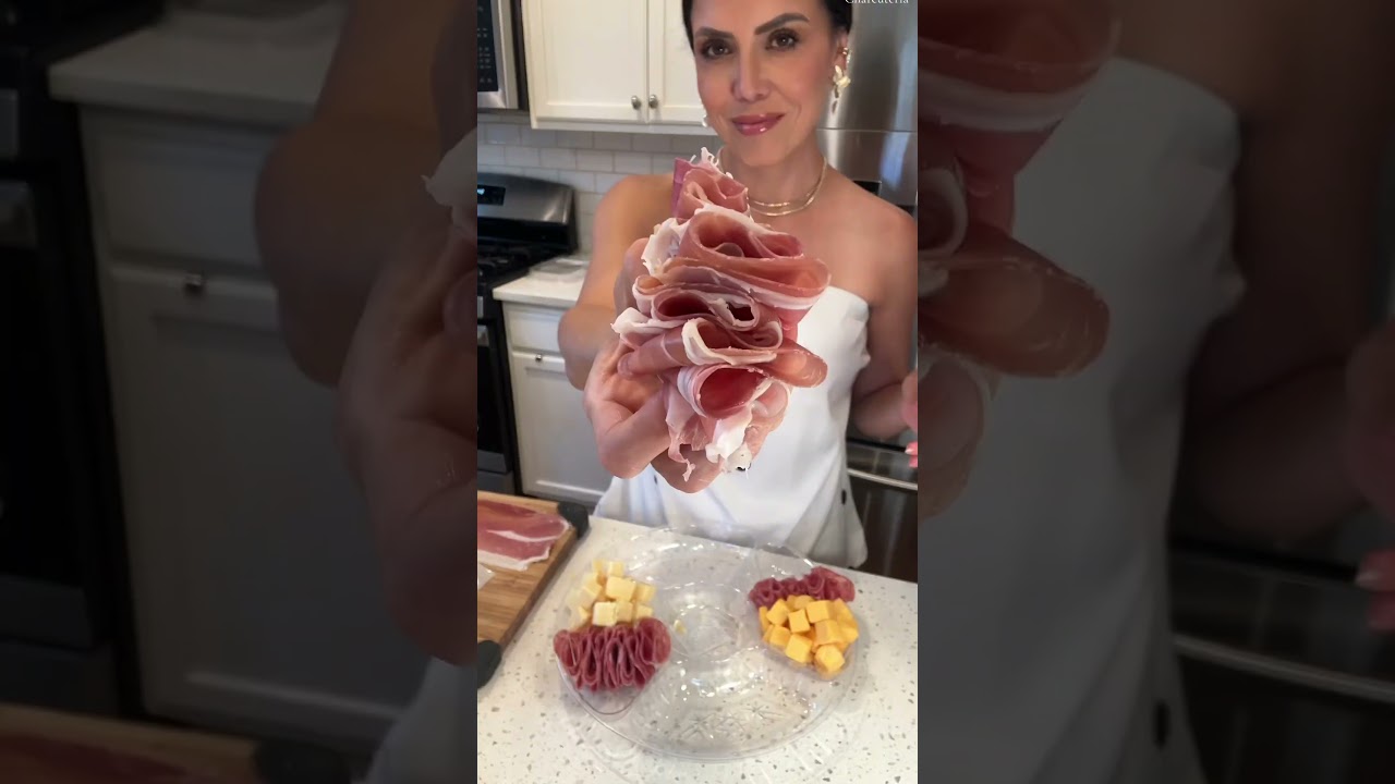 Charola de quesos de @dollartree  #Fyp #fypage #yizza #charcuterie #charcuteria #latinacreator